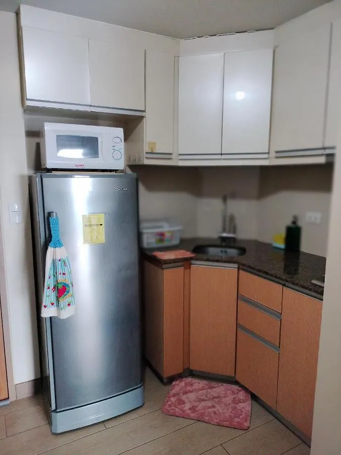 Apartahotel Room Across Naia Terminal 3 At Newport Pasay