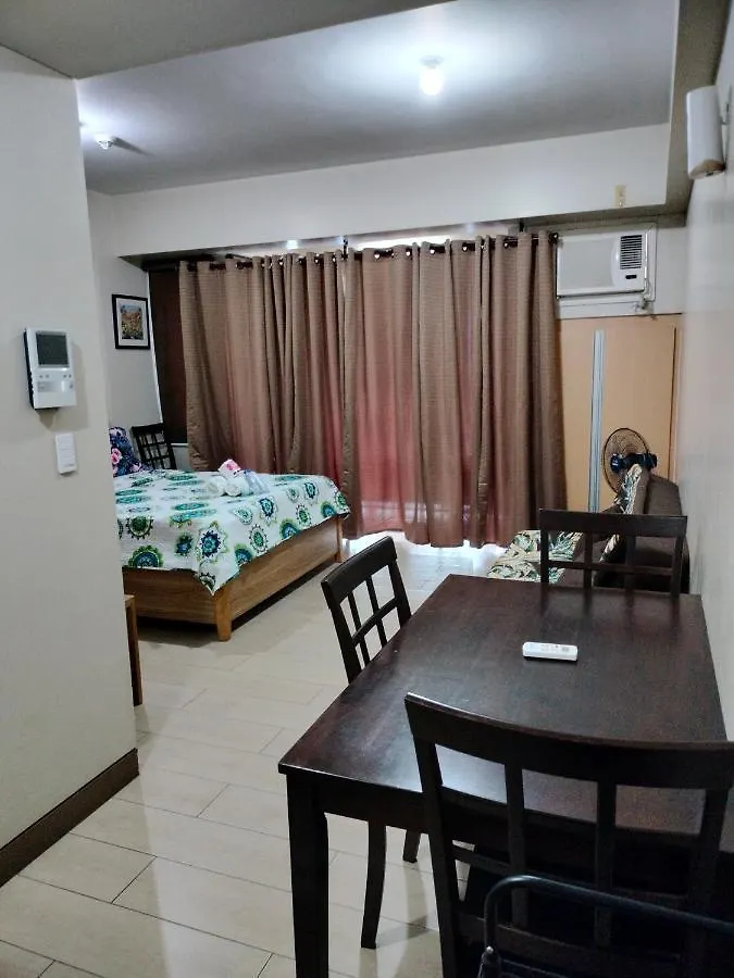 Room Across Naia Terminal 3 At Newport Pasay