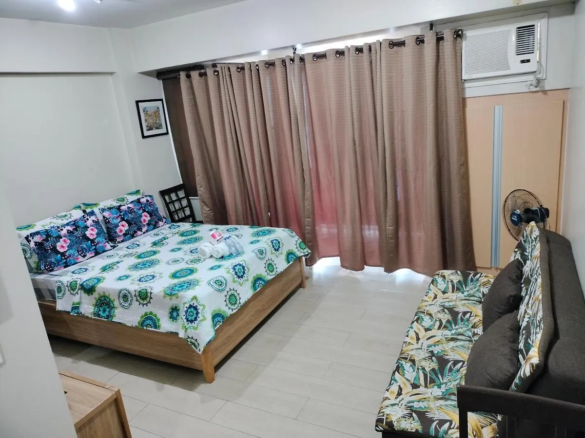 Room Across Naia Terminal 3 At Newport Pasay Apartahotel